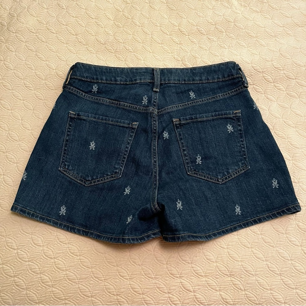 NWT Old Navy Floral Pattern Curvy High Waisted OG Denim Jean Shorts (size 8) - Picture 4 of 6